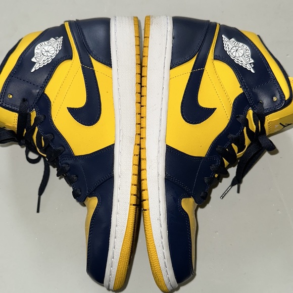 Varsity Maize, Midnight Navy and White Jordan One’s - Picture 5 of 7